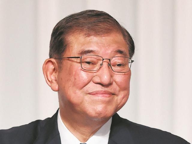 特朗普参加G7峰会一天就闪人 会议变成闹剧